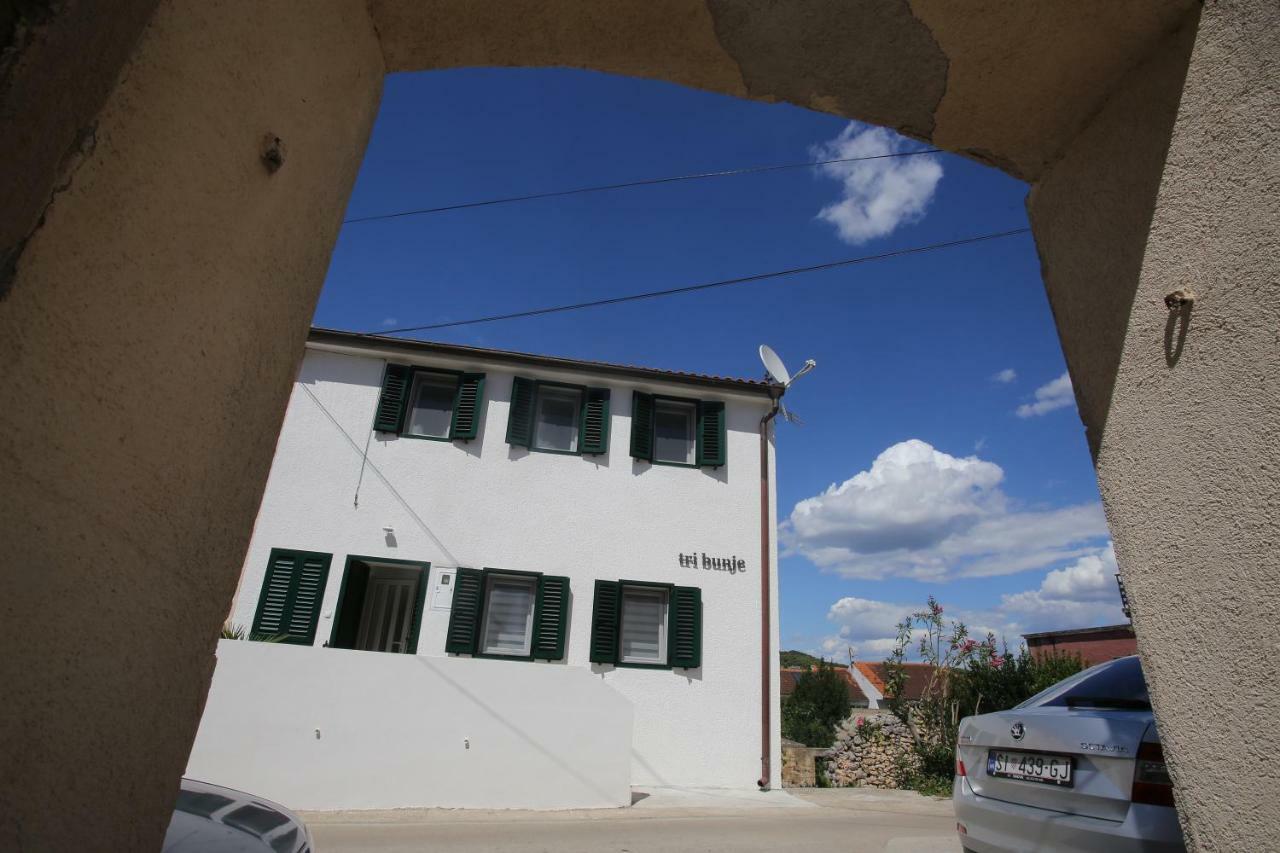 Apartmani Tri Bunje Трибунь Экстерьер фото